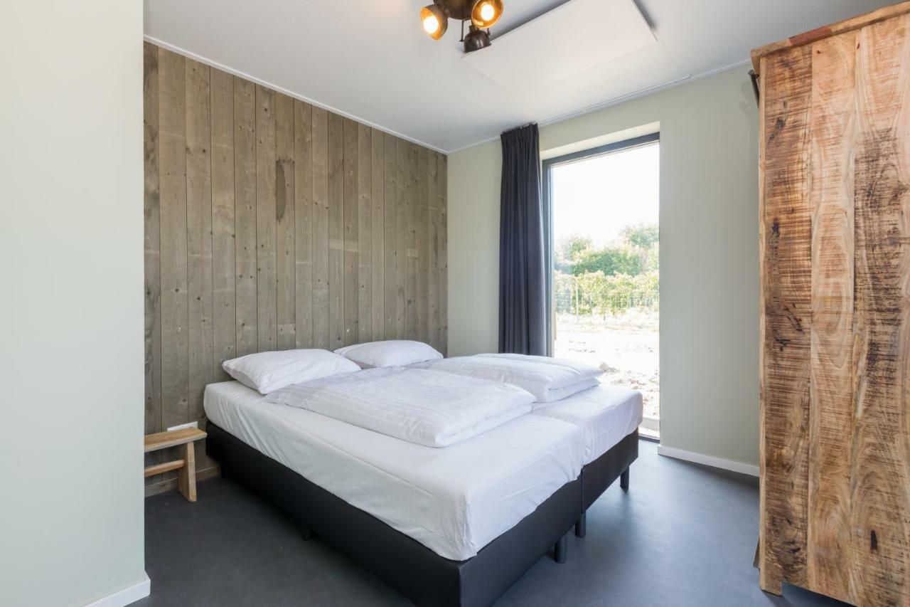 Welcome In - Vakantiehuis 6 En 12 Personen, Vroondijk In Vrouwenpolder Exteriör bild