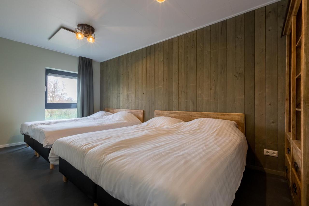 Welcome In - Vakantiehuis 6 En 12 Personen, Vroondijk In Vrouwenpolder Exteriör bild